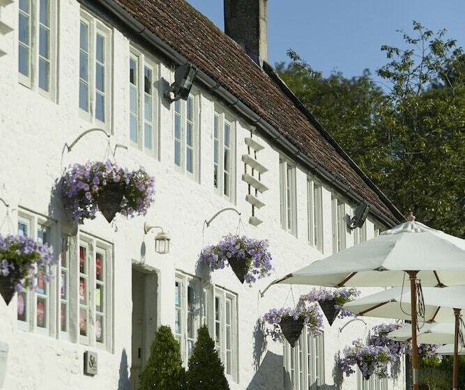 فندق Valley Camping At The Wheatsheaf