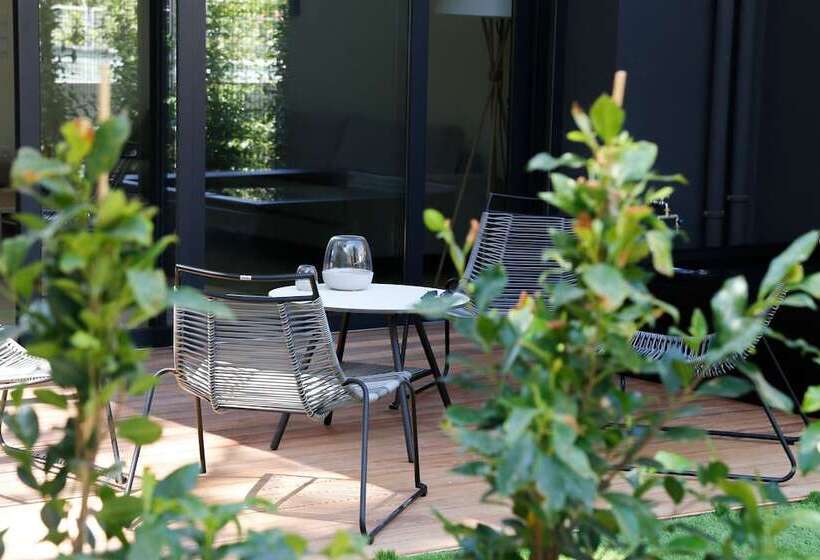 ホテル Voula Lofts