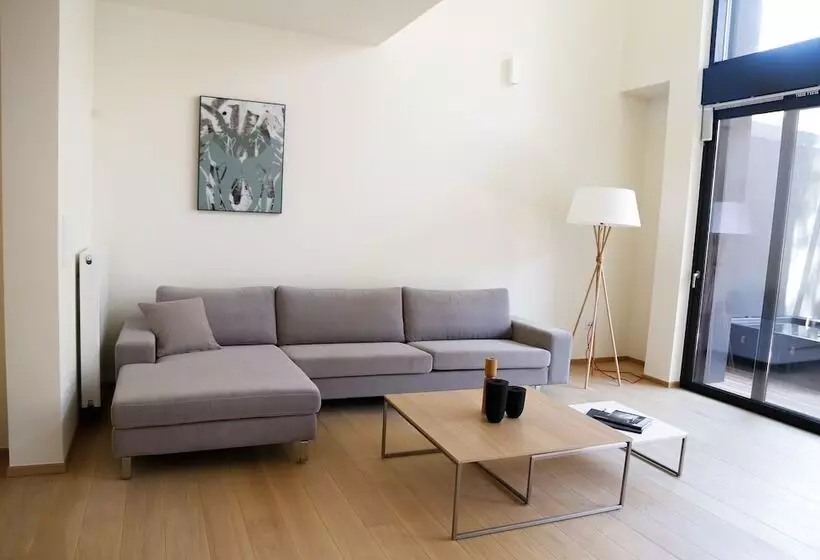 ホテル Voula Lofts