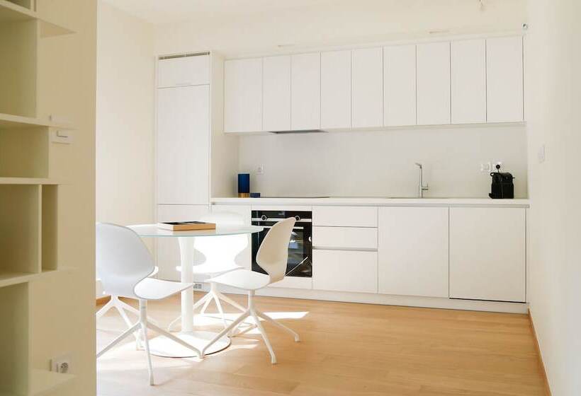 ホテル Voula Lofts