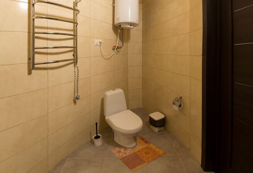 فندق على الطريق Sabi