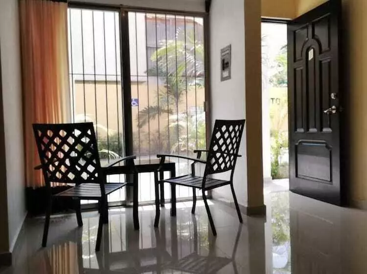 ペンション Departamentos X Kanlol