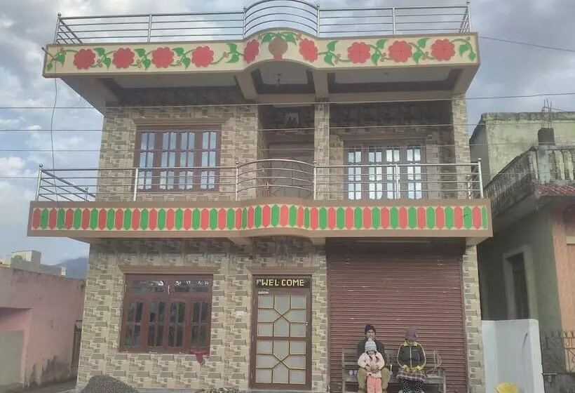 پانسیون Dreamland Cottage Restaurant Guesthouse