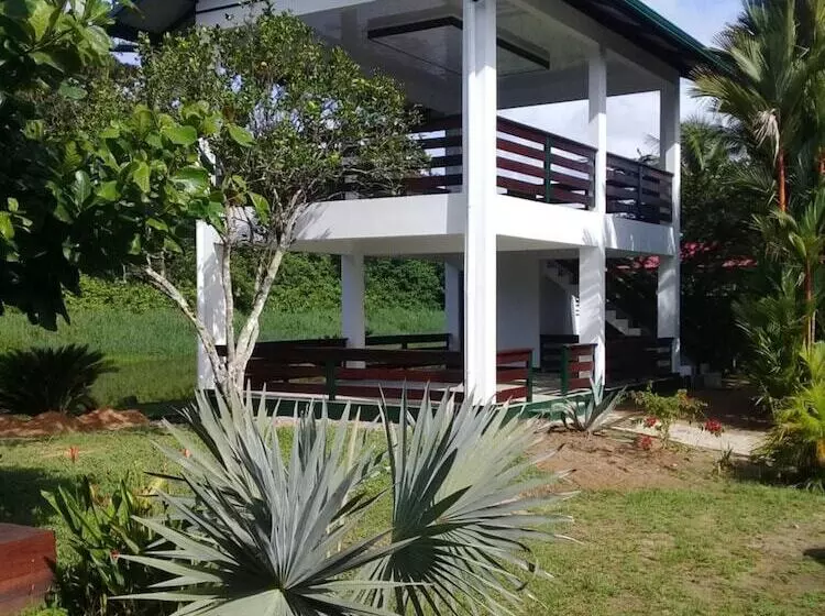 ペンション Guesthouse La Ressource