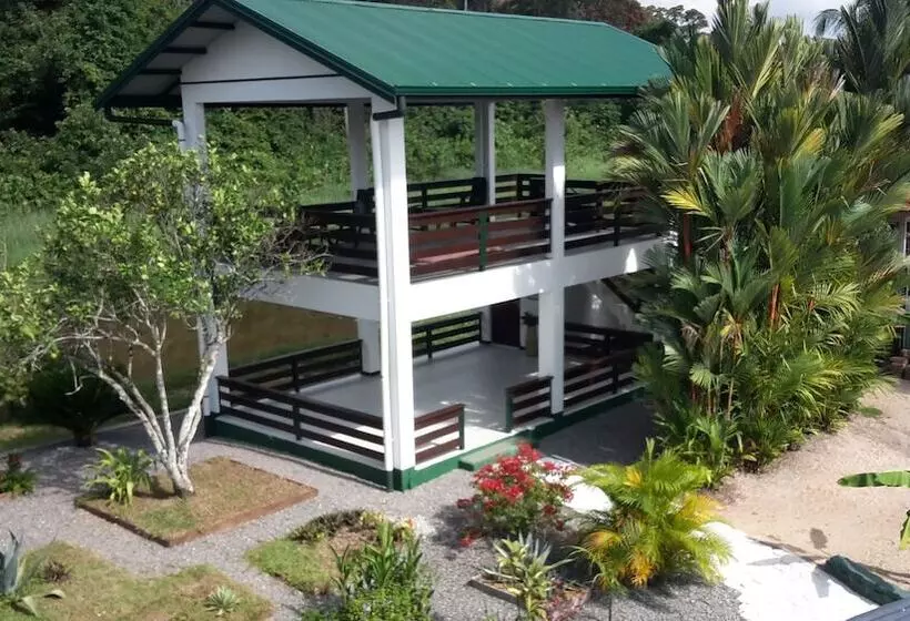 ペンション Guesthouse La Ressource