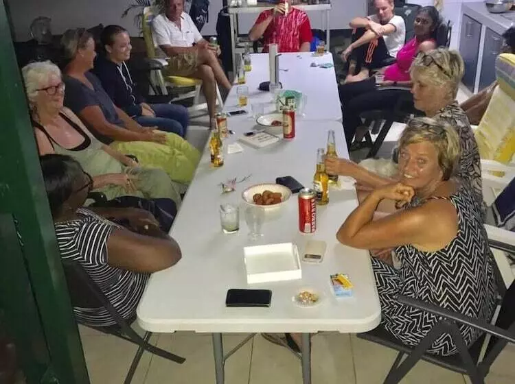 ペンション Guesthouse La Ressource