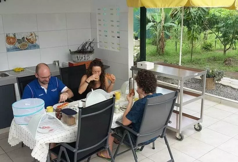 ペンション Guesthouse La Ressource