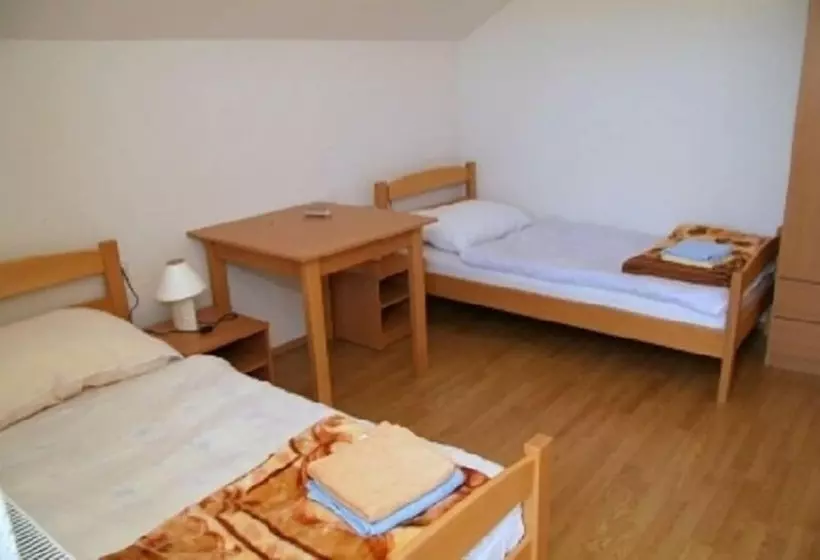 Majatalo Prenociste Denis