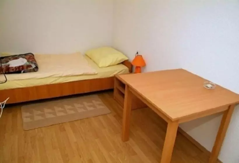 Majatalo Prenociste Denis