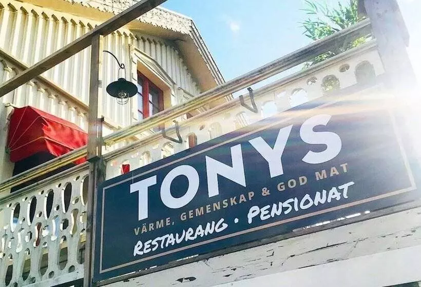 Tonys Restaurang & Pensionat