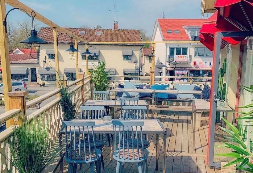 Tonys Restaurang & Pensionat