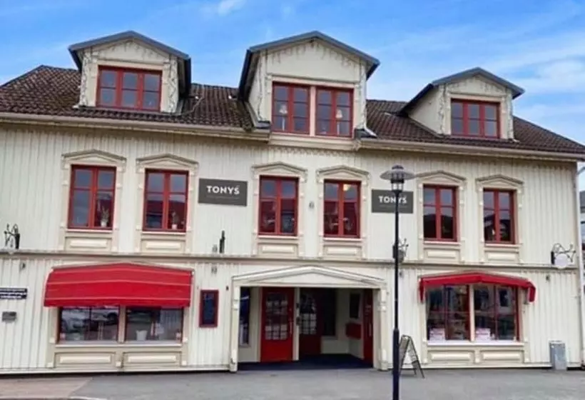 Tonys Restaurang & Pensionat