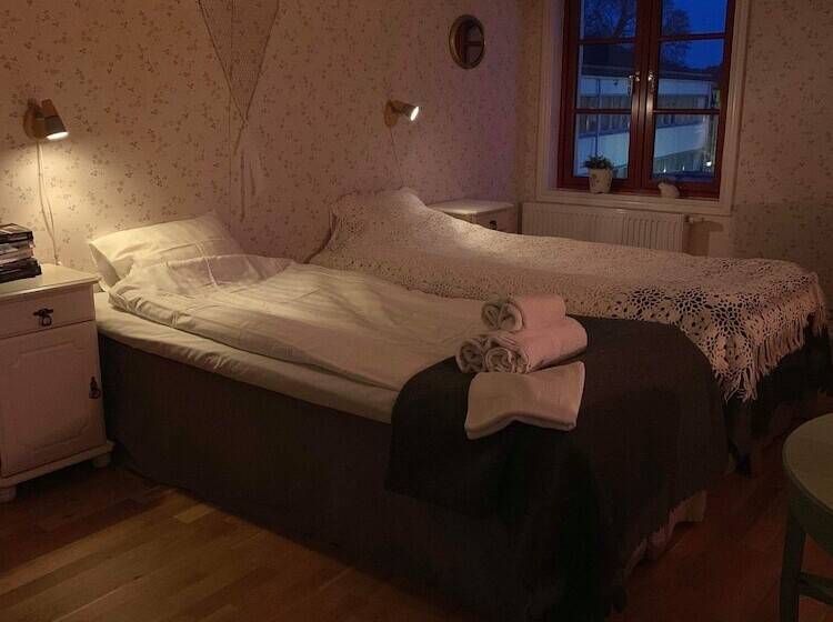 Tonys Restaurang & Pensionat