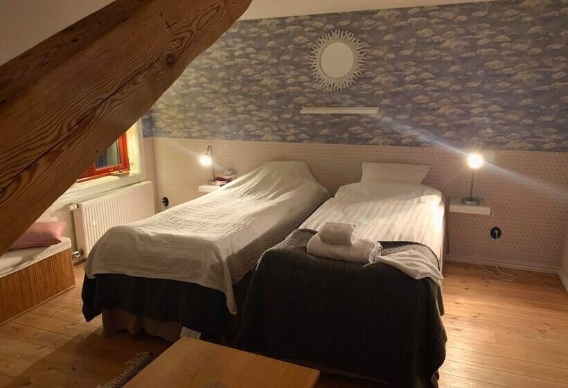 Tonys Restaurang & Pensionat