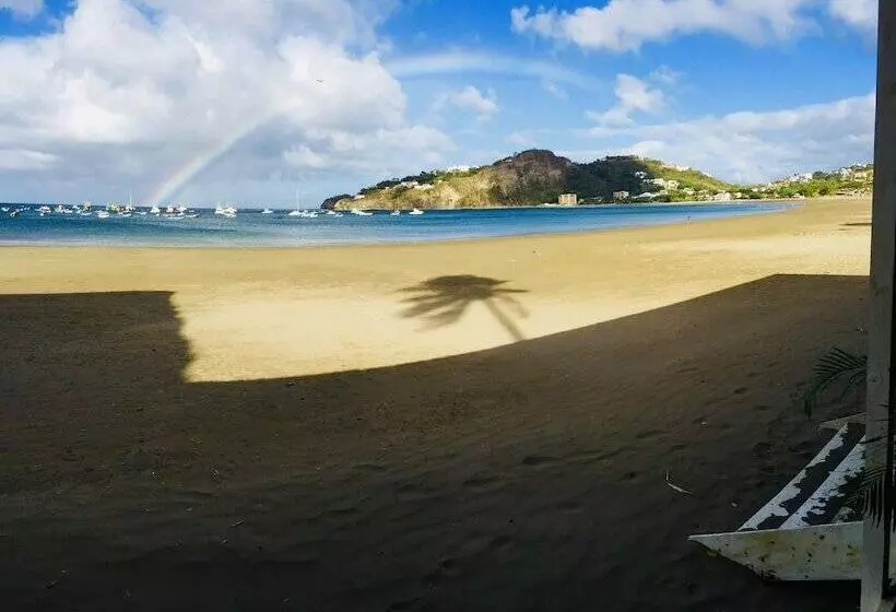 ユースホステル The Beach House Nicaragua
