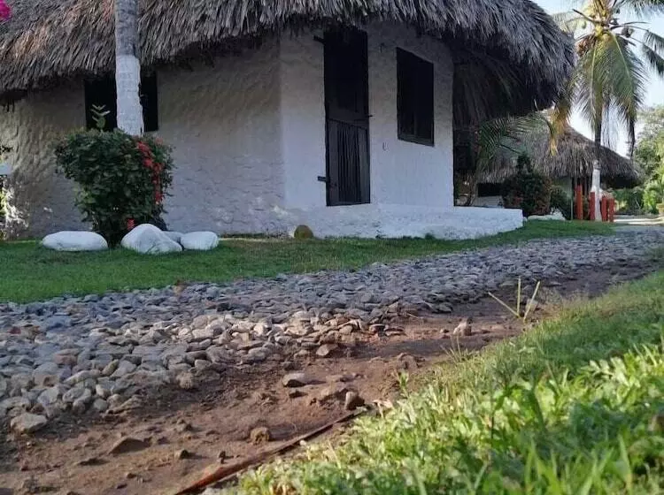 Hotelli Cabanas Praba