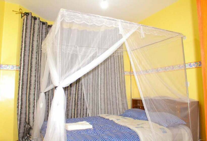 هتل Celestial Luxury Homestay