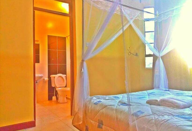 هتل Celestial Luxury Homestay