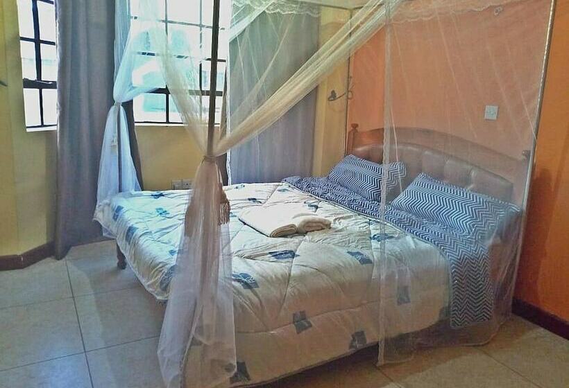 هتل Celestial Luxury Homestay