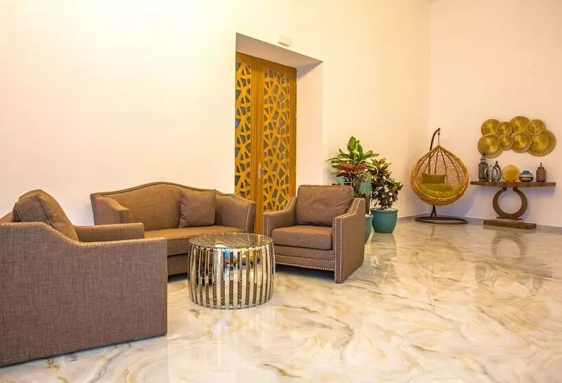 هتل Zina Beach Resort & Spa