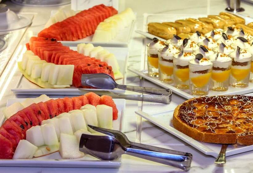 هتل Zina Beach Resort & Spa