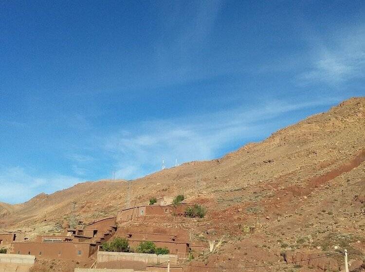 بنسيون Auberge Amazir