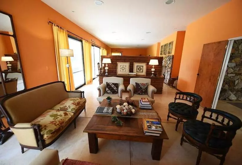 ペンション Chañarmuyo Casa De Huéspedes