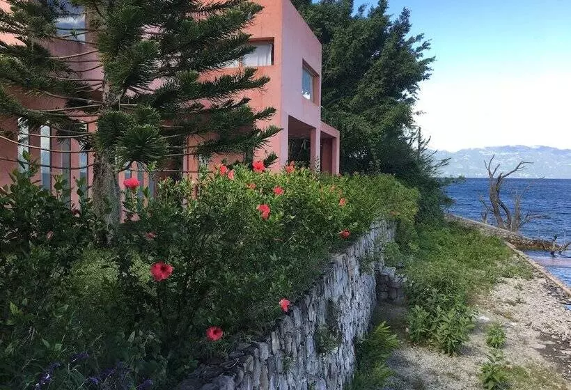 تختخواب و صبحانه Anzan Atitlan