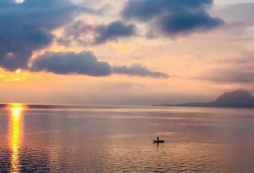 تختخواب و صبحانه Anzan Atitlan