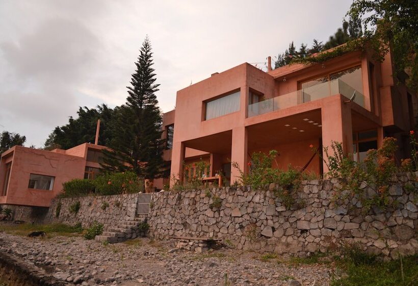 تختخواب و صبحانه Anzan Atitlan