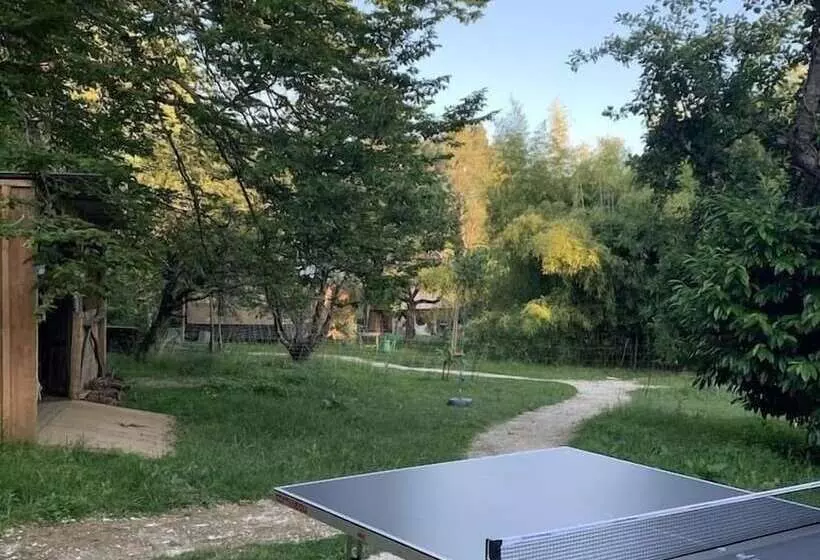 ベッドアンドブレックファースト Ecolodge Beauregard