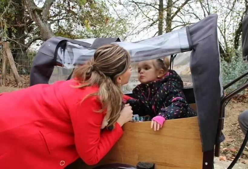 ベッドアンドブレックファースト Ecolodge Beauregard