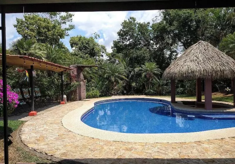 Aamiaismajoitus (B&B) Regenerate Wellness Center At Villas Escondidas