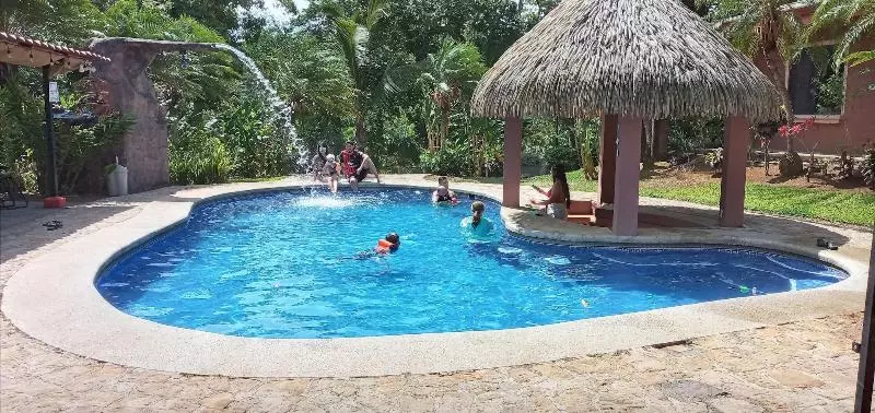 Aamiaismajoitus (B&B) Regenerate Wellness Center At Villas Escondidas