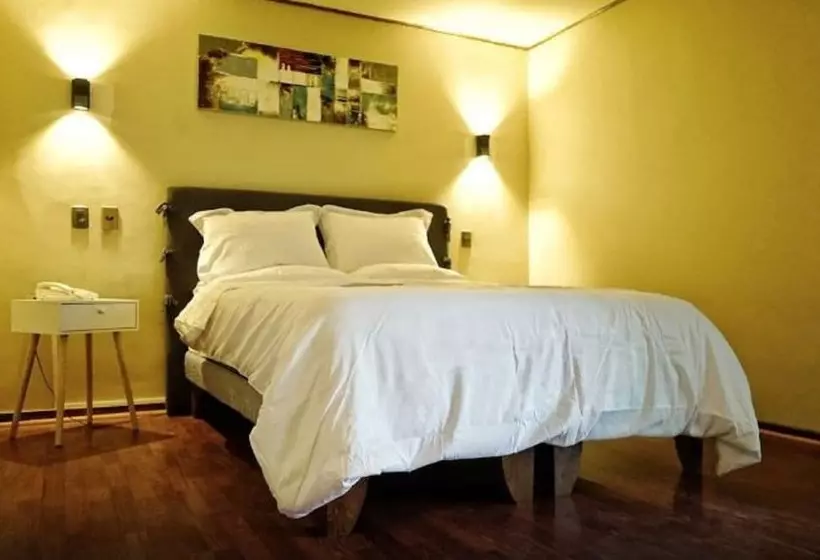 Blu Suites Motel Y Refugio Romantico Adults Only
