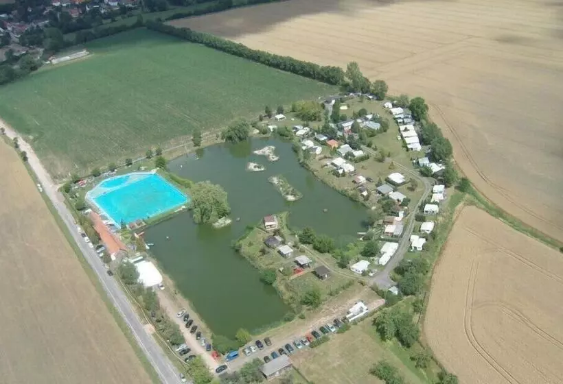 Hotelli Campingplatz Am Hünstein