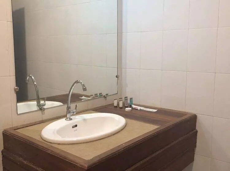 هتل Diamond Residence