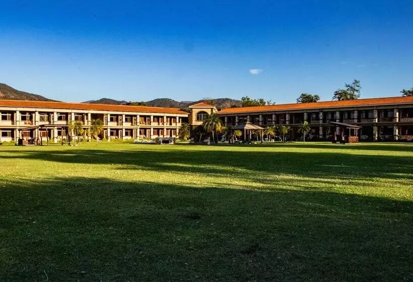 هتل Grand Caporal