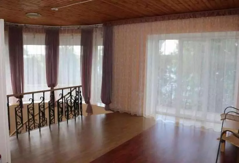 ホテル Son And Len