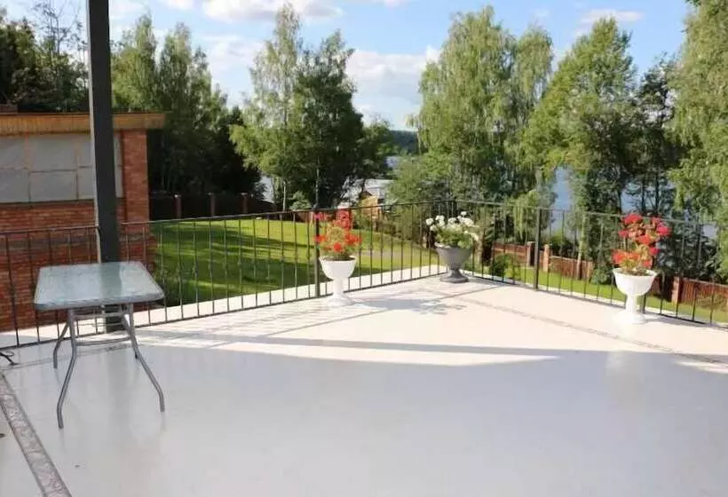 ホテル Son And Len