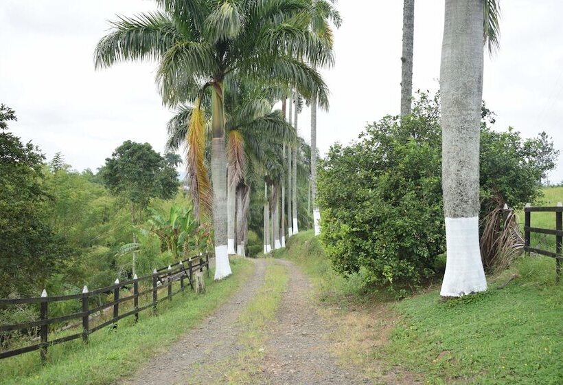 膳宿费 Kamal Country House