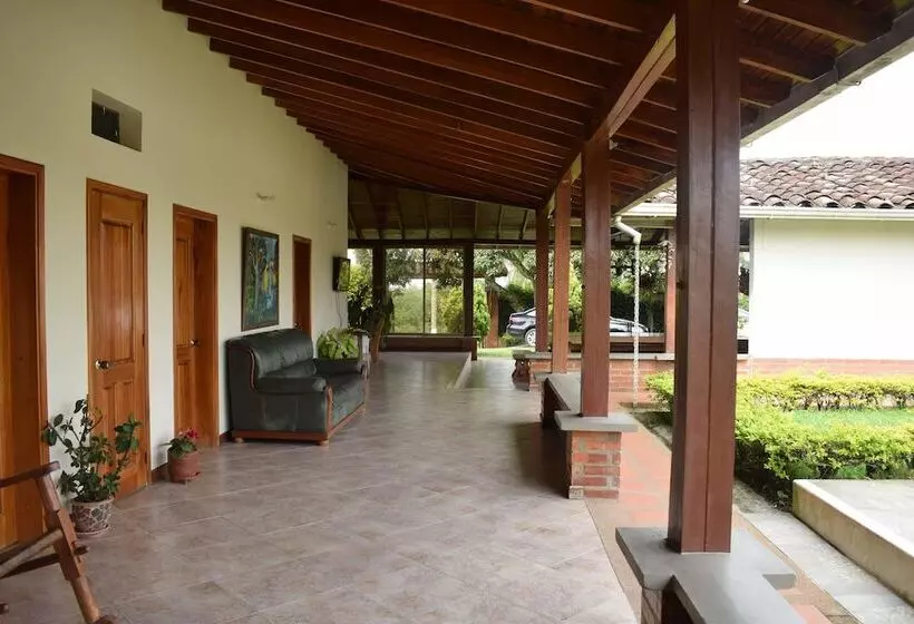 Majatalo Kamal Country House