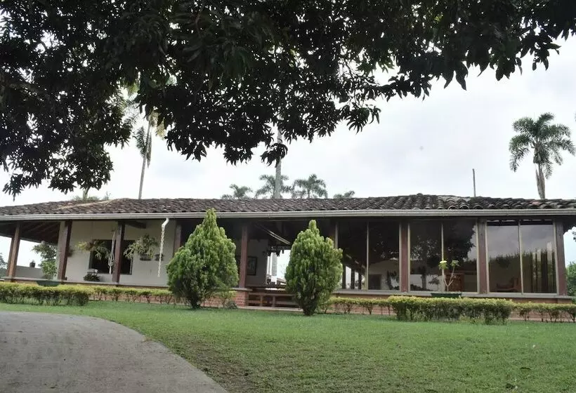 Majatalo Kamal Country House
