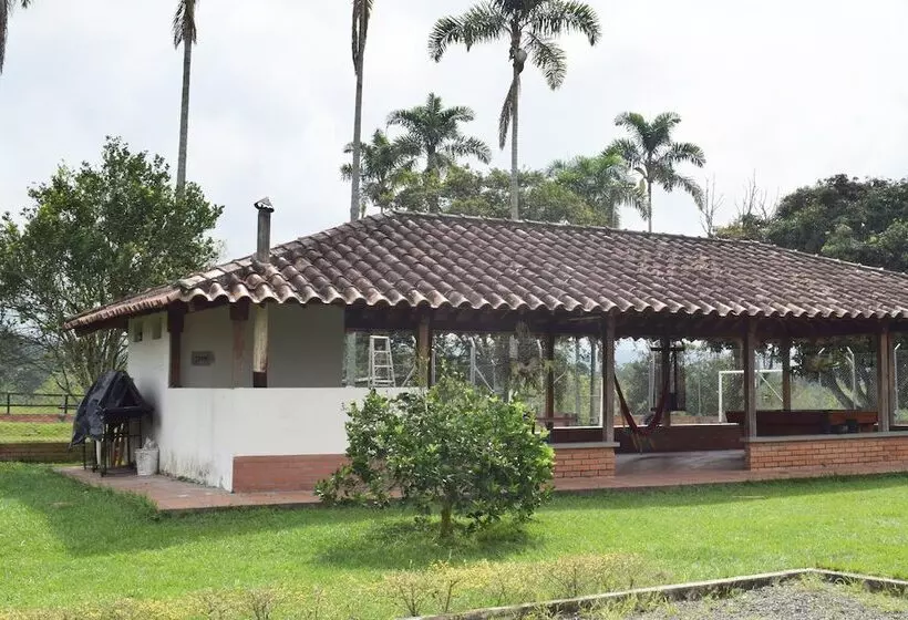 Majatalo Kamal Country House
