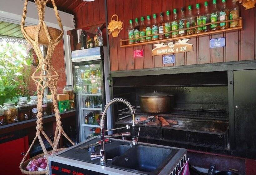 پانسیون Lodge D Eden