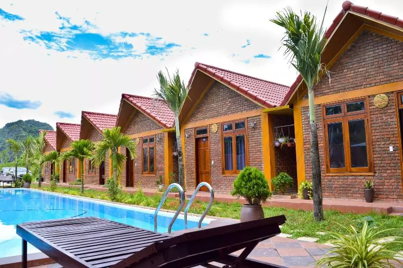 پانسیون Phong Nha Hillside View Bungalow