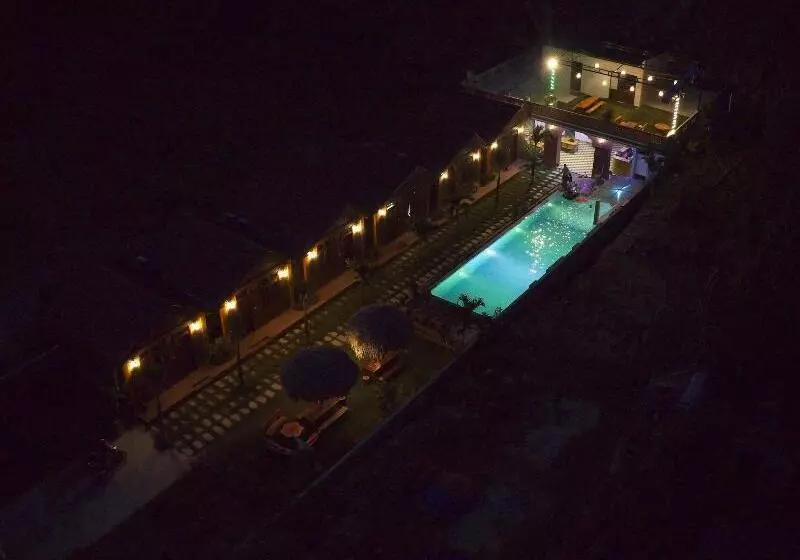پانسیون Phong Nha Hillside View Bungalow
