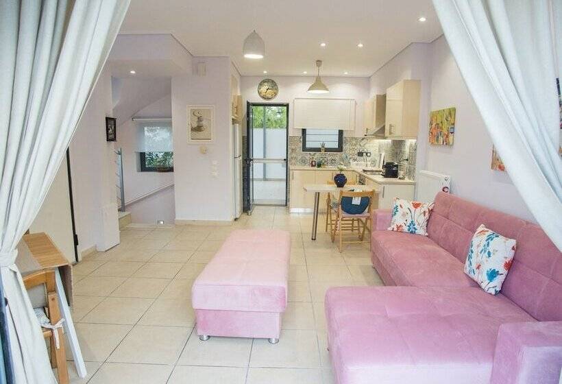 Porto Rafti View By Akroploron