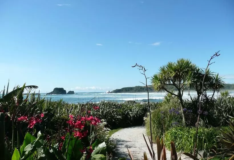 Lomakeskus The Bay House Beachfront Accommodation