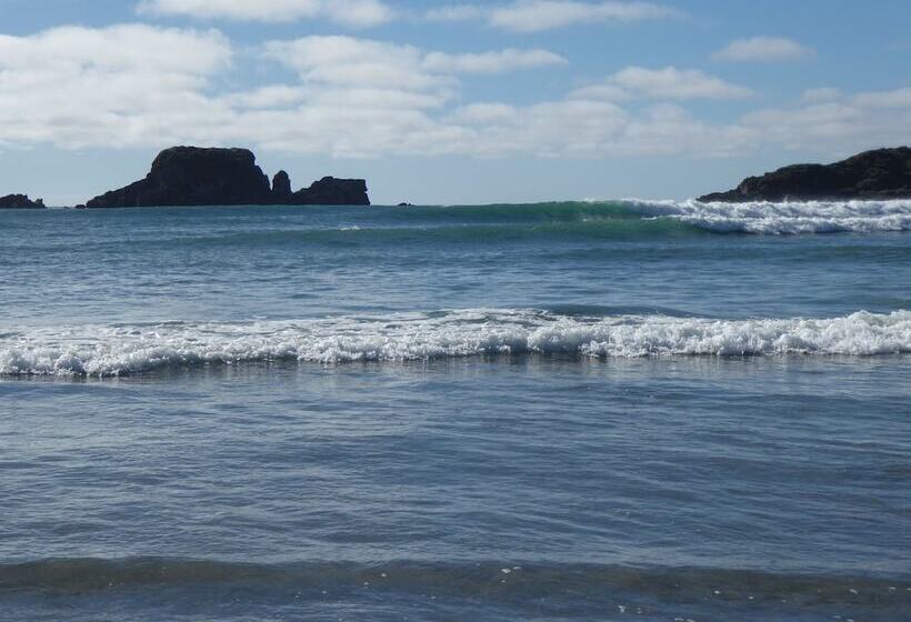 리조트 The Bay House Beachfront Accommodation